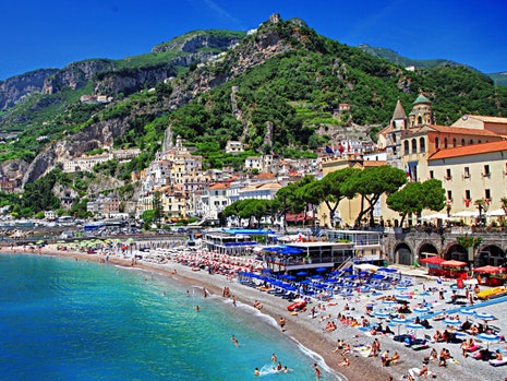 Rejs til Amalfikysten i Italien og nyd de smukke udsigter