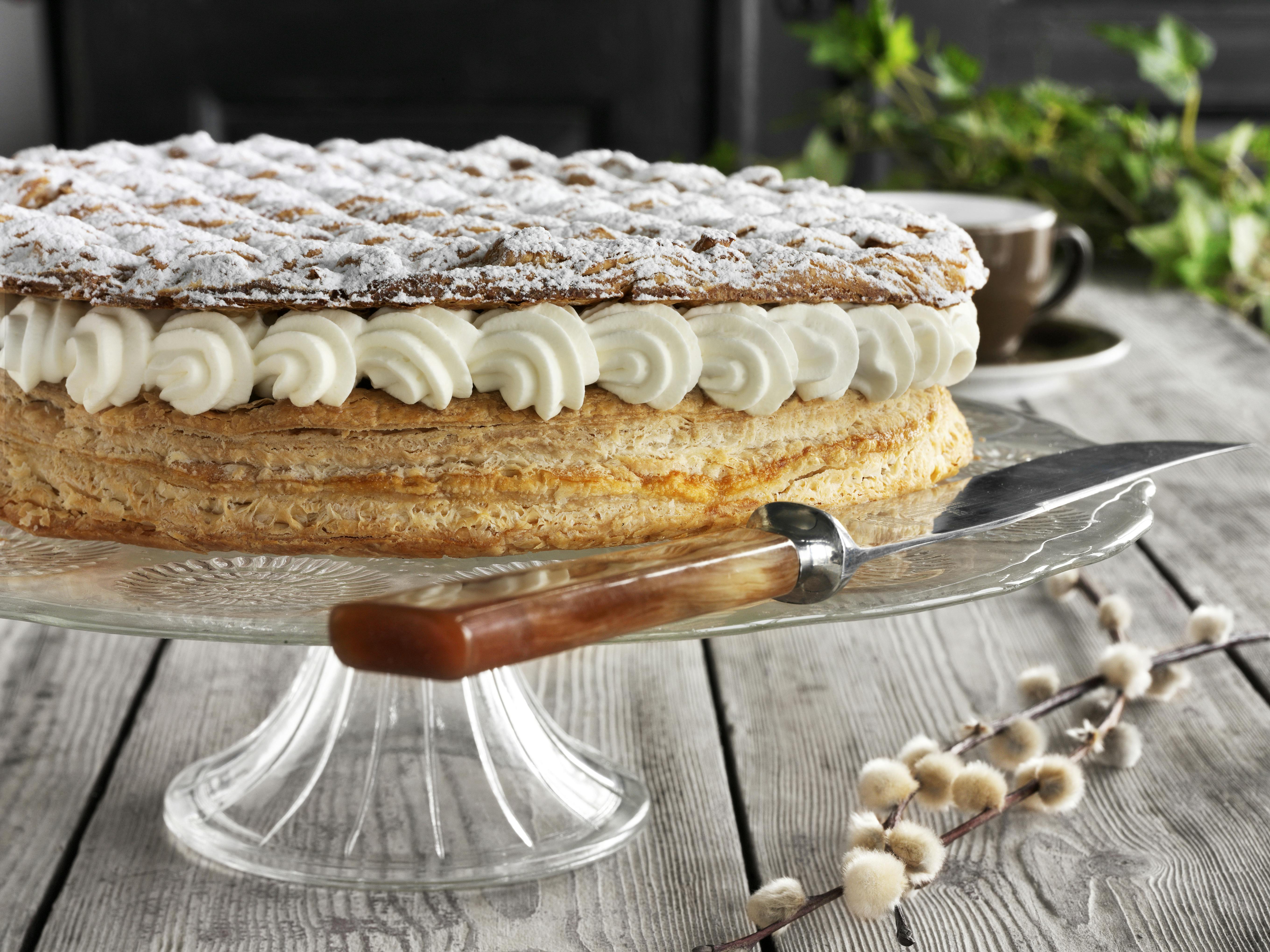 https://imgix.udeoghjemme.dk/media/article/uh_laglace_butterdejstaerte_uge08_bred.jpg