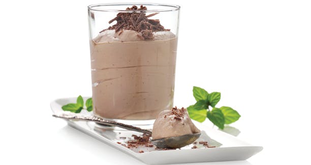 https://imgix.udeoghjemme.dk/media/websites/udeoghjemme-dot-dk/website2/2012/opskrifter/dessert/08/02-12-chokolade-kaffemousse-612.jpg