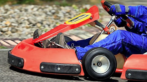 Mor til to blev skalperet i tragisk gokart-ulykke