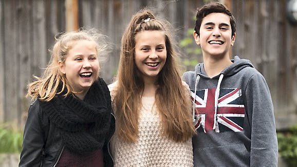 Isabella, Sofie og Aland er i gang med prøverne op mod finalen i Voice-junior på lørdag.