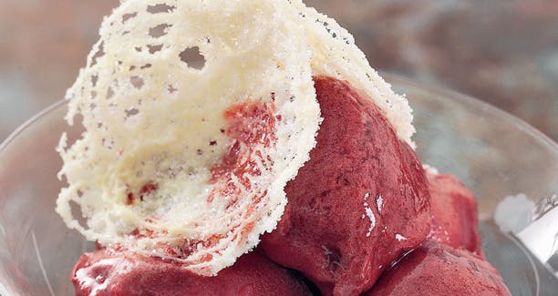 https://imgix.udeoghjemme.dk/media/websites/udeoghjemme-dot-dk/website2/2014/oktober/44/la-glace/brombaeris-612.jpg