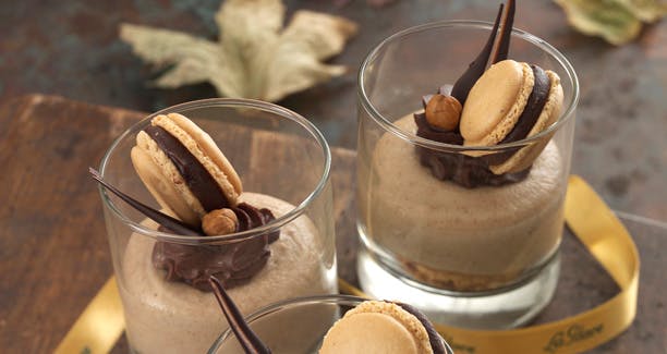 https://imgix.udeoghjemme.dk/media/websites/udeoghjemme-dot-dk/website2/2014/oktober/44/la-glace/kastajnedessert-612.jpg