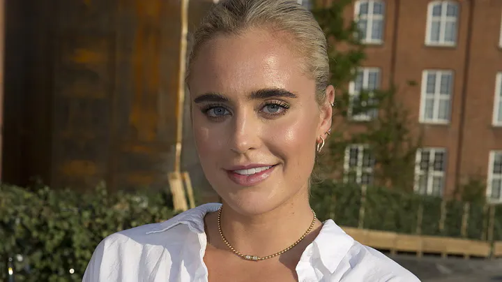 Sarah Bro: Jeg var blevet manipuleret og næsten hjernevasket | Ude og ...